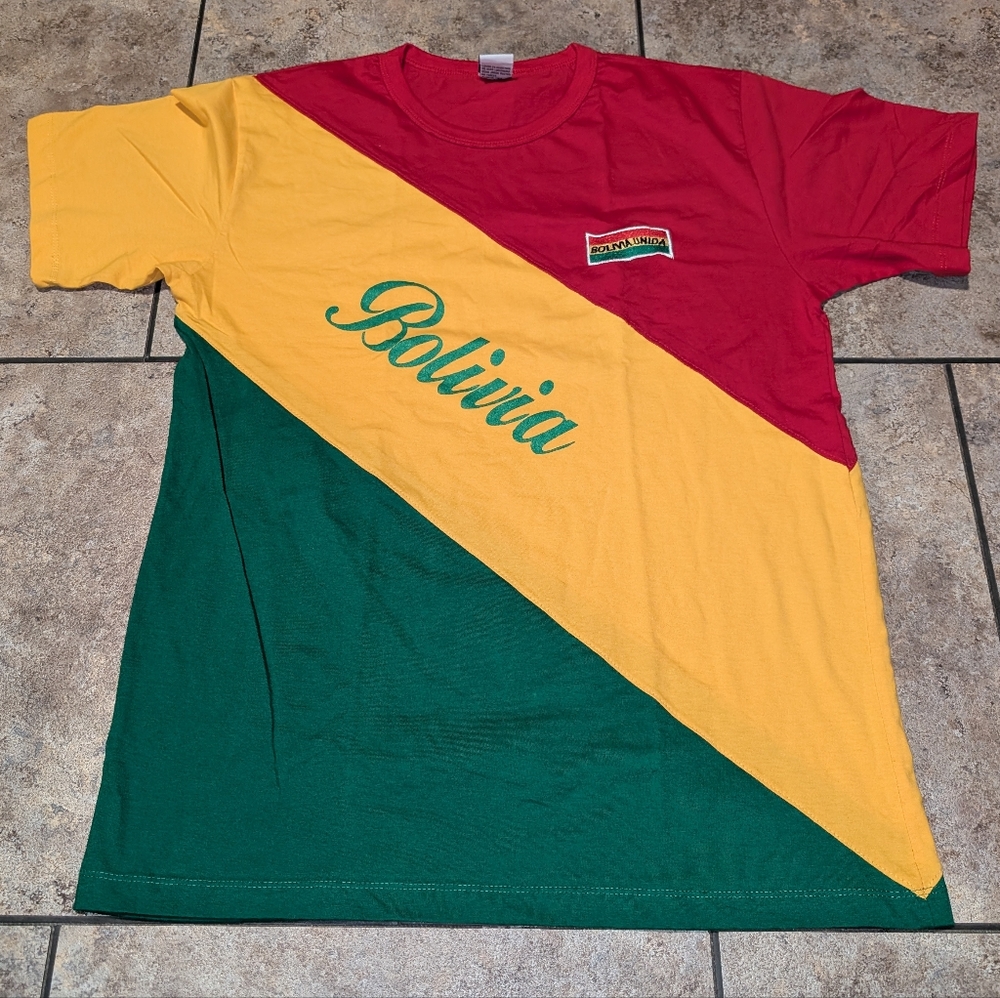 Bolivia Soccer Tee Ladies Large Men's Medium